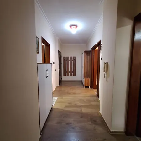 Alb Appartamento Tirana